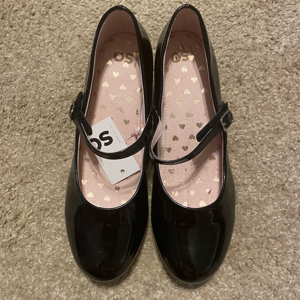 Girls black patent leather dress shoes